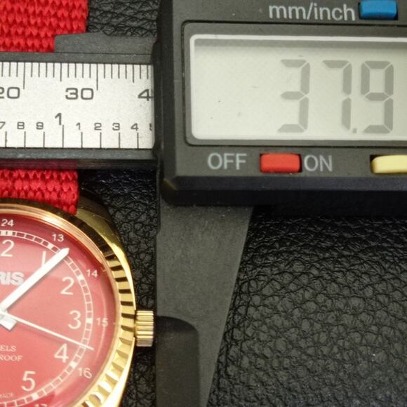 Vintage 1992 Oris Manual Mens Gold Watch W/Nato Strap & Red accents - Picture 7 of 9